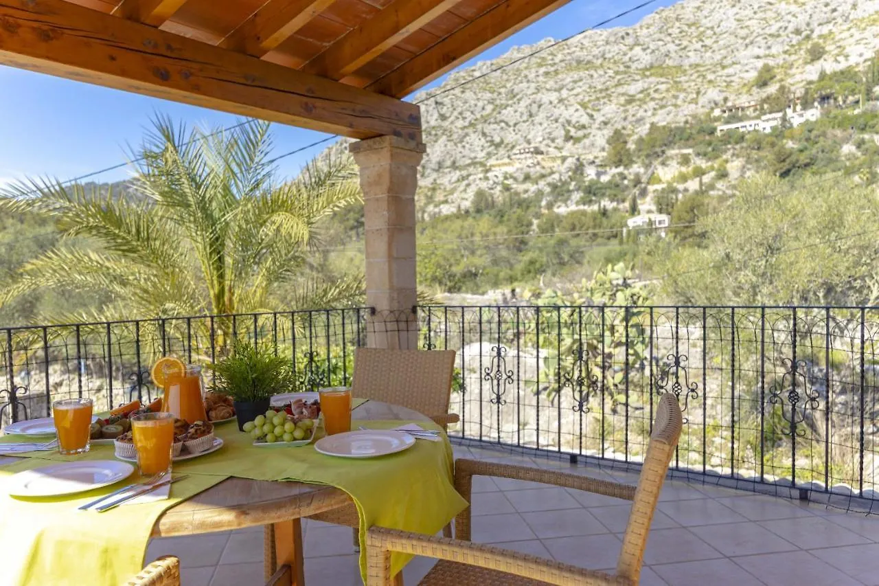 Villa Sa Font / Les Cases De La Font Pollença